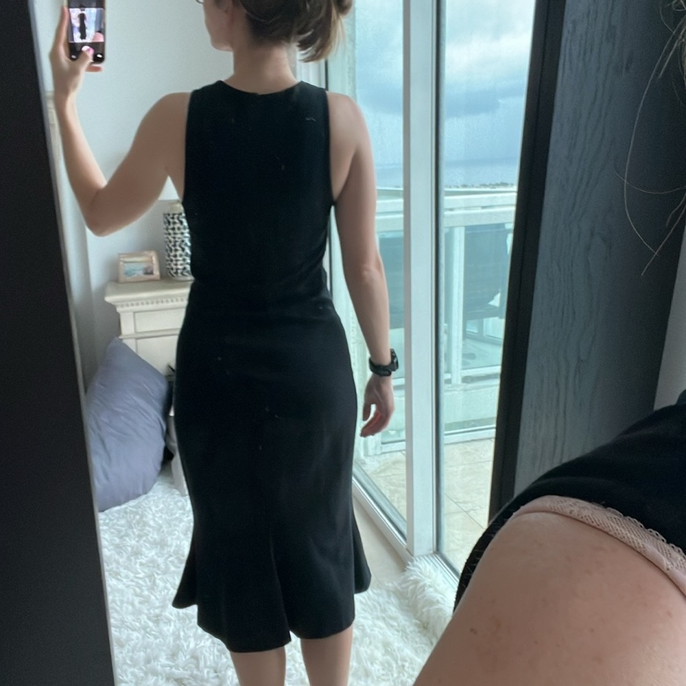 L'AGENCE size small Annalisa Trumpet Dress in black - Picture 4 of 5